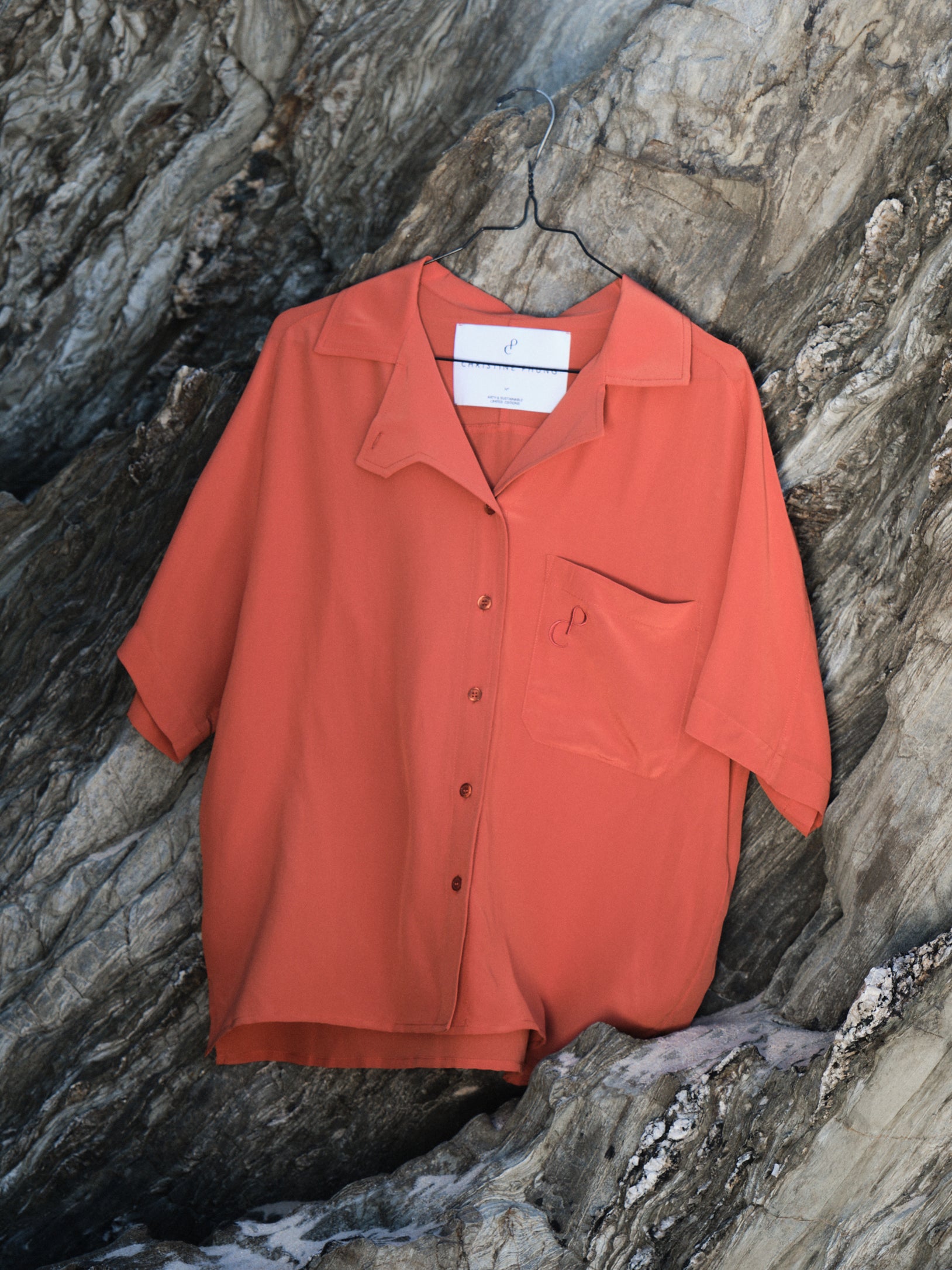 Christine Phung Alpha chemise soie orange manches courtes