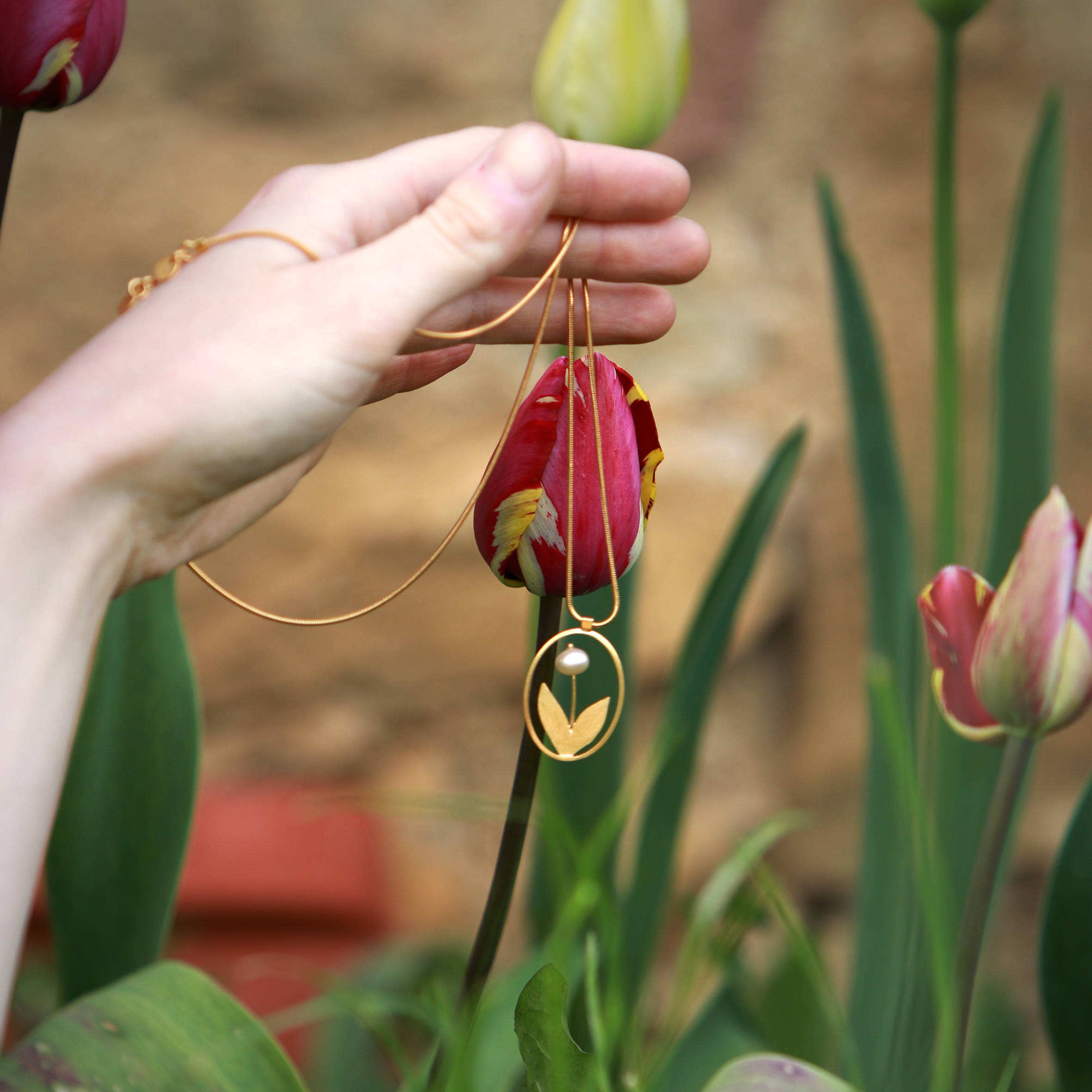KIM JUDE Colliers Tulipe collier léger floral