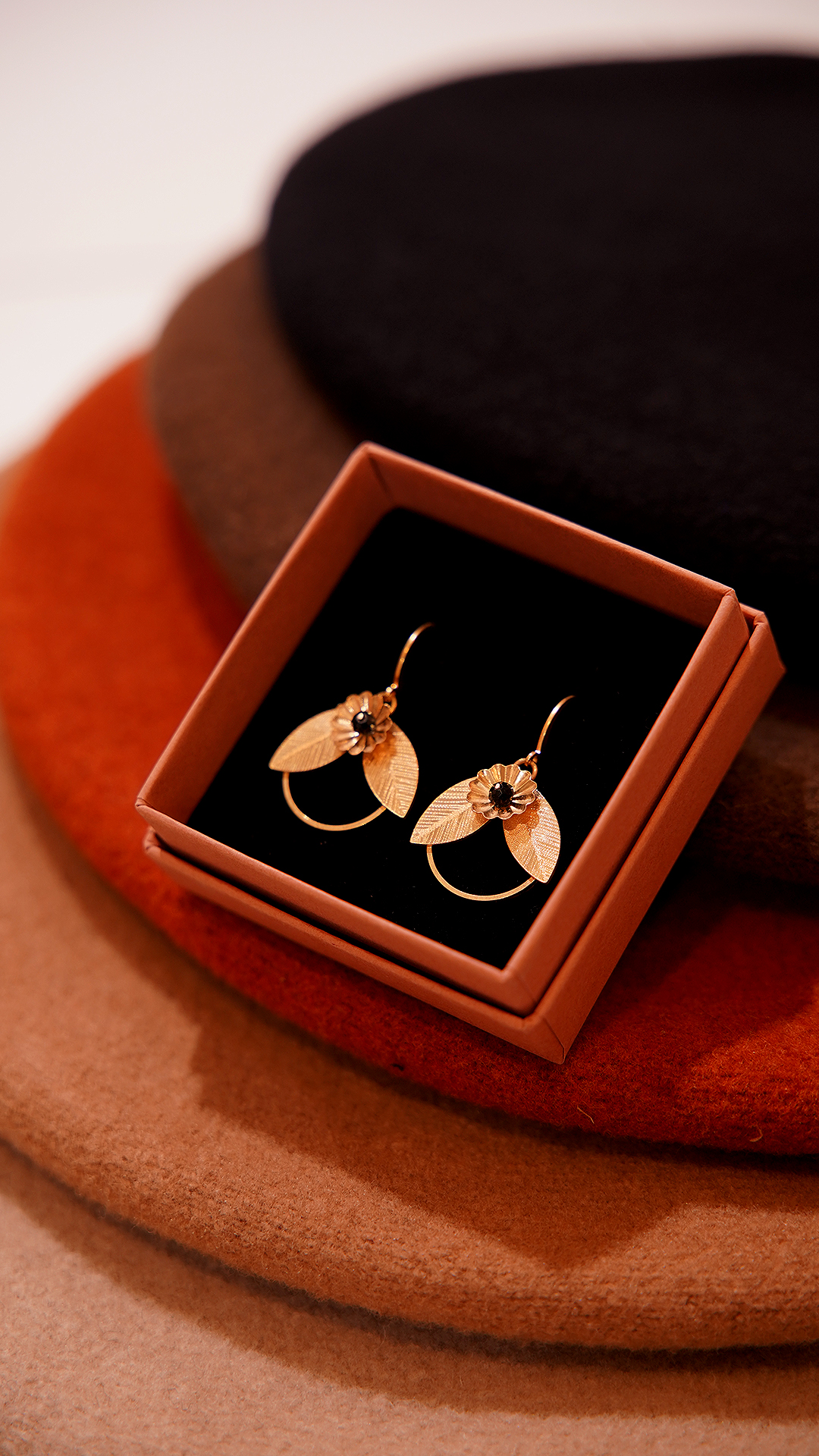 KIM JUDE Boucles Mina boucles d’oreilles légères