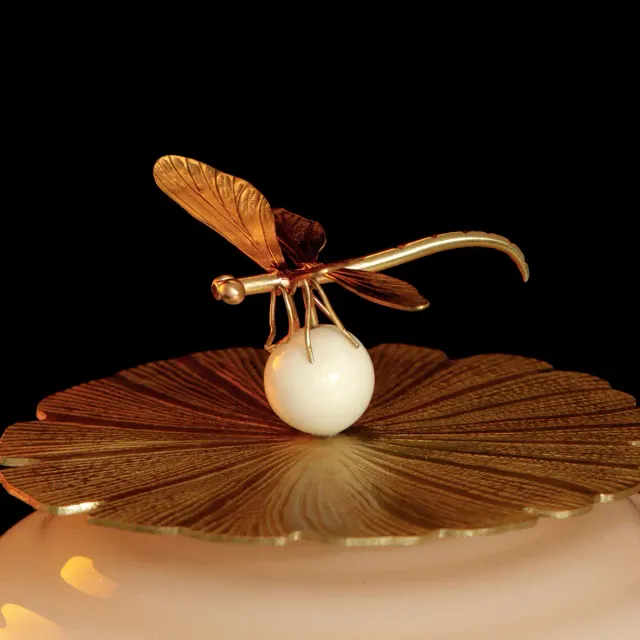 Kim Jude Lumières Microcosmos lampe upcyclée unique
