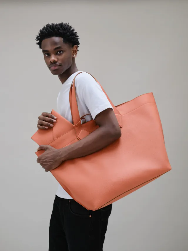 Christine Phung cabas XL sac cuir orange veau