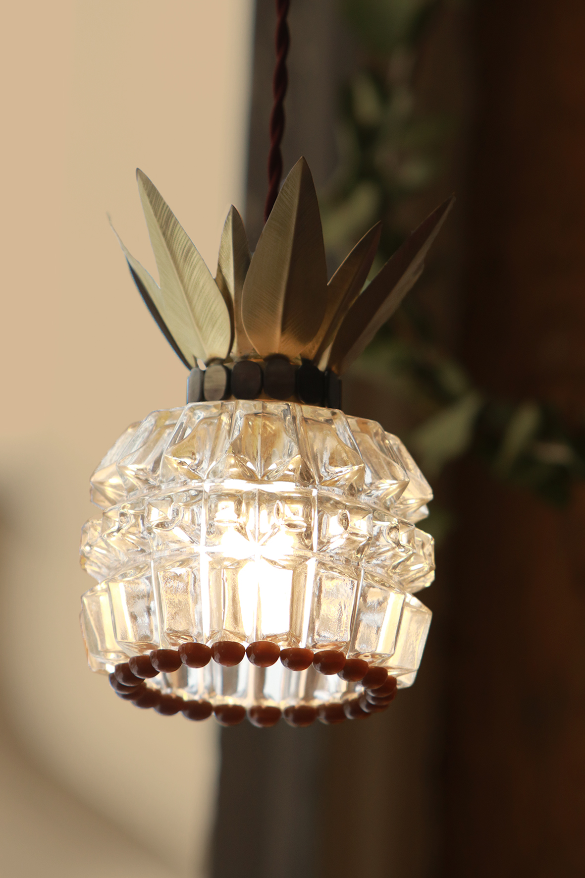 Kim Jude Botanica Ananas baladeuse laiton LED