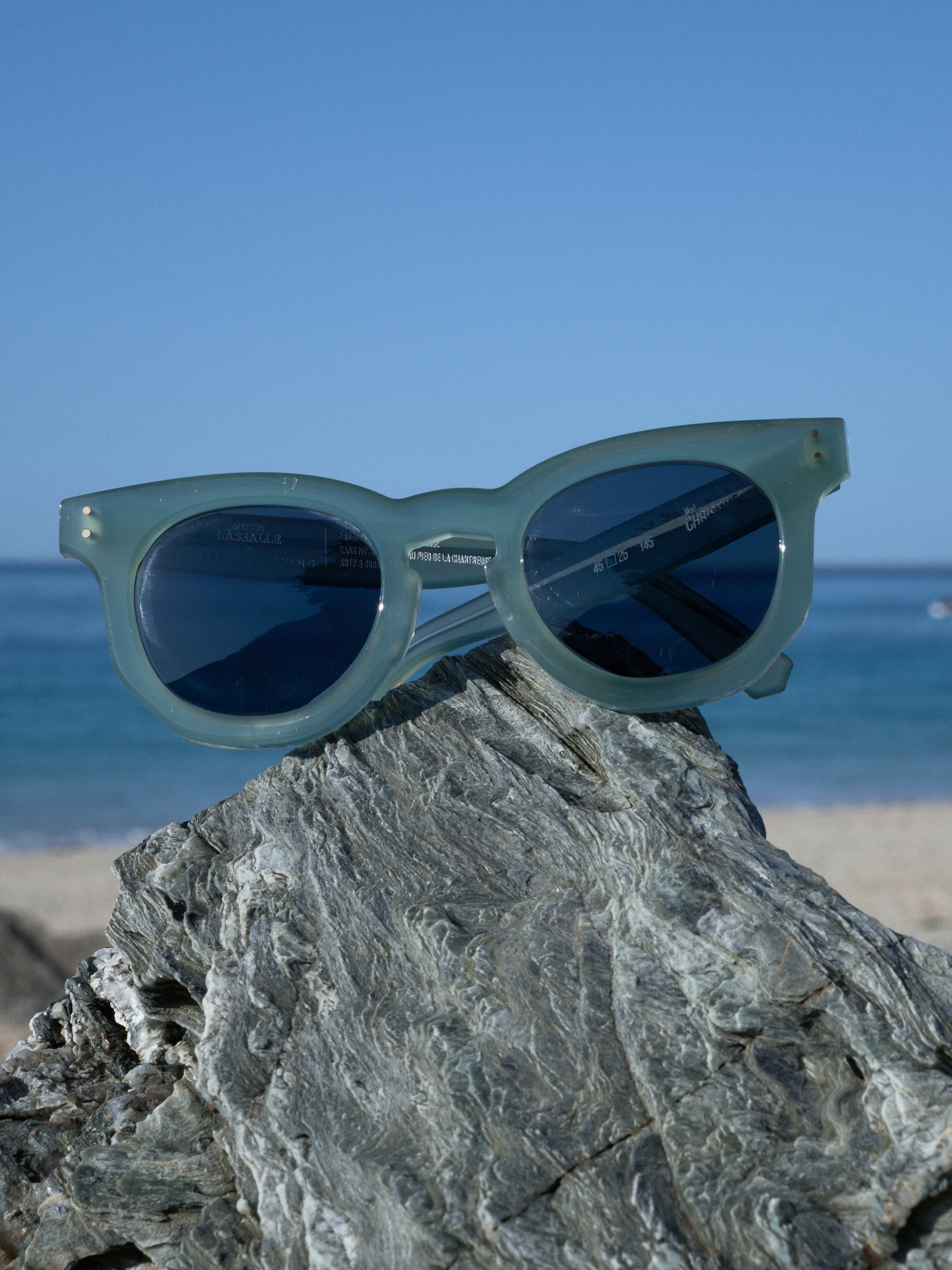 Christine Phung CP x Lassalle lunettes de soleil turquoise
