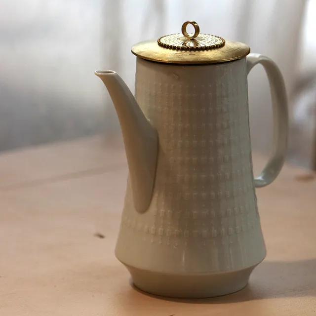 KIM JUDE Aligre thière objet édition atelier