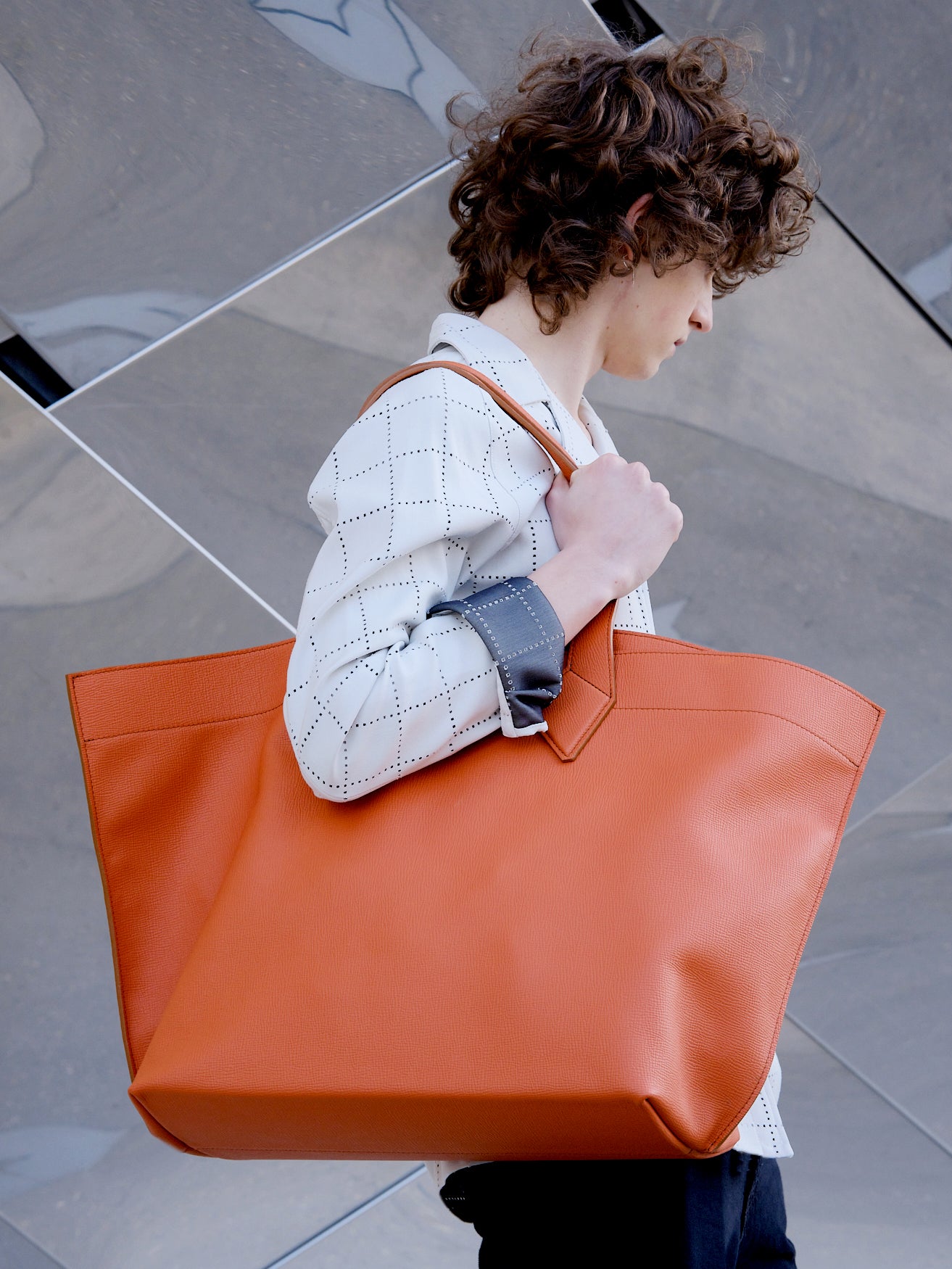 Christine Phung cabas XL sac cuir orange veau