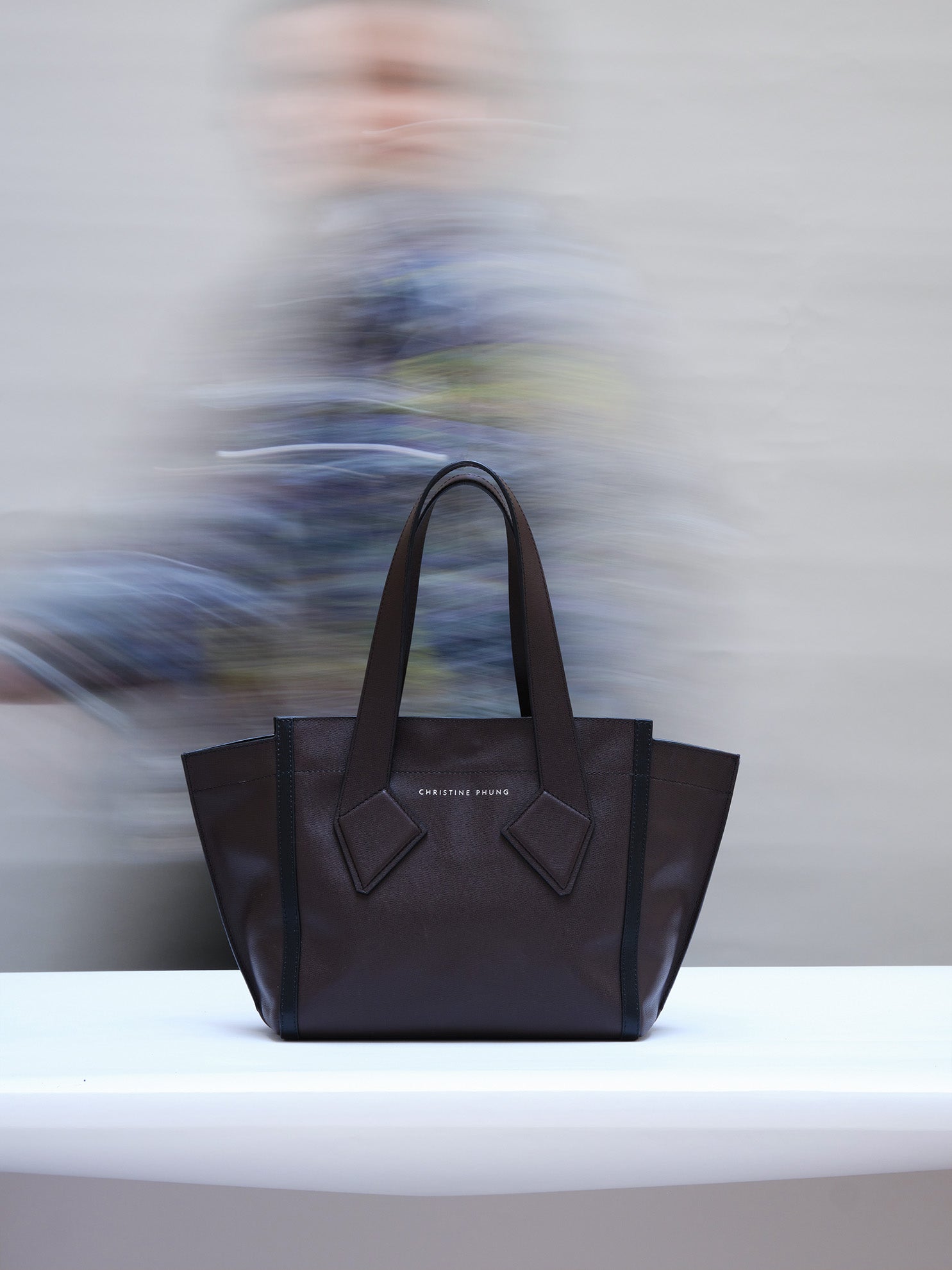Christine Phung cabas M sac cuir moka upcyclé
