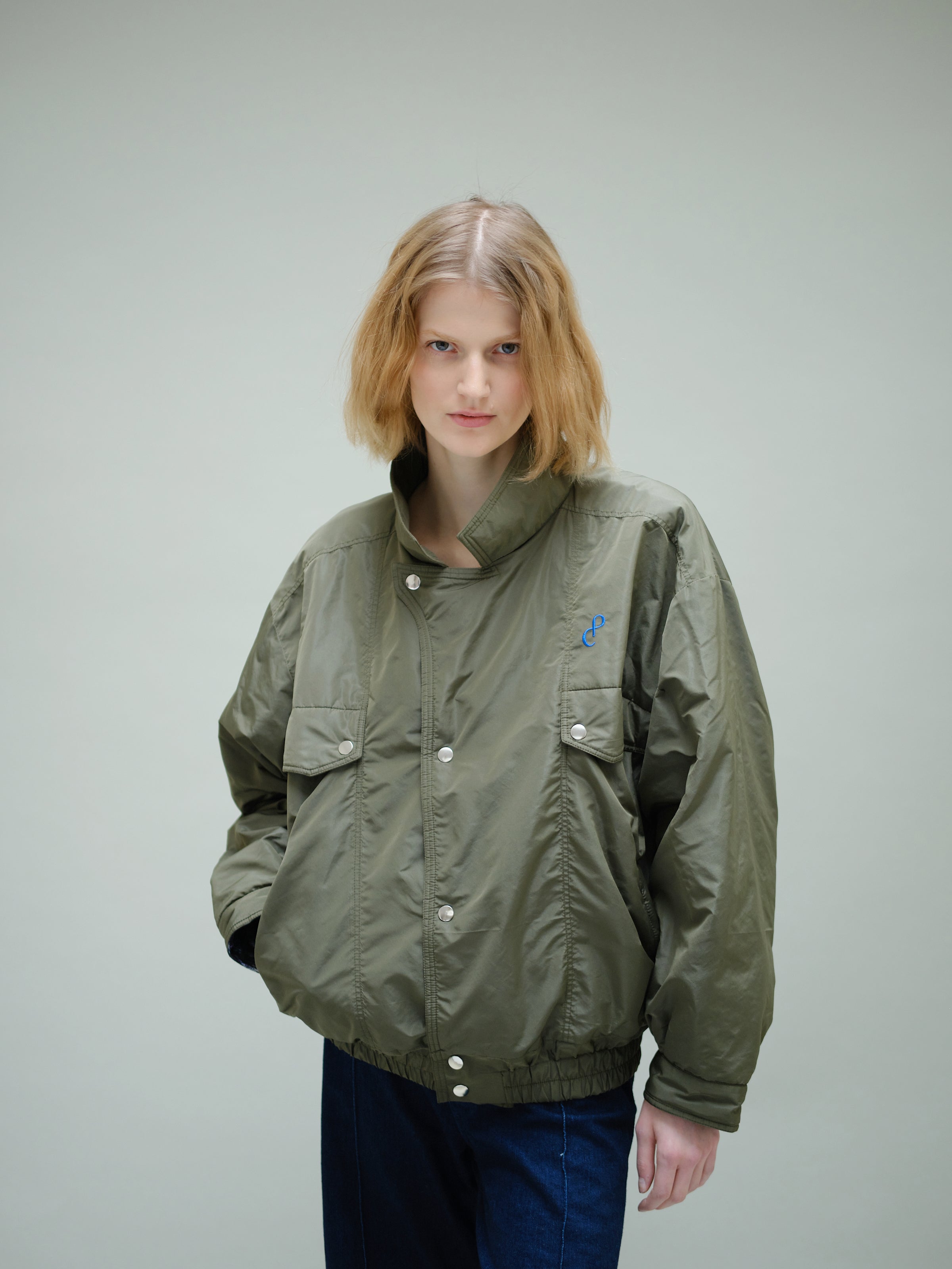 Christine Phung bomber kaki recyclé doublure soie glitch