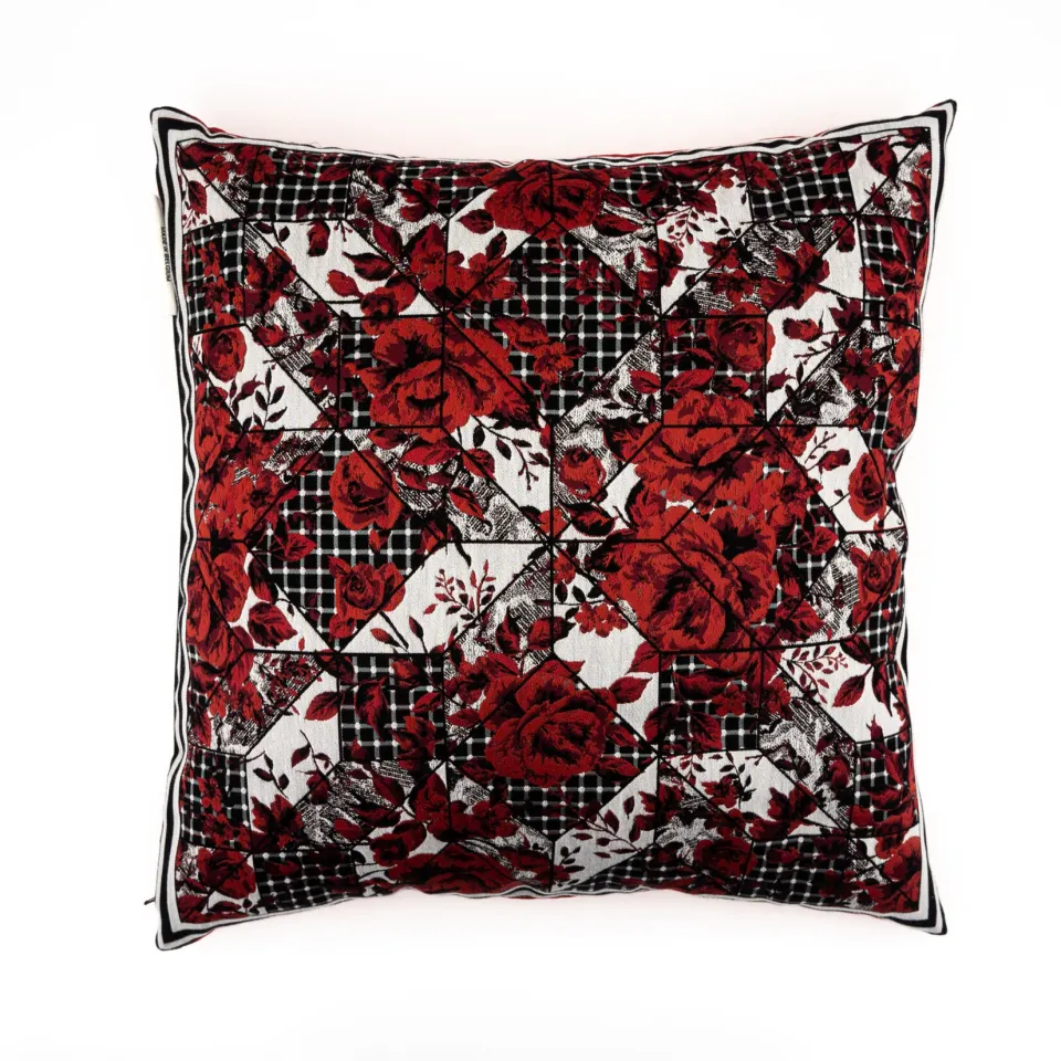 JeanPaul Lespagnard Textile Red Flowers coussin 100x100 jacquard
