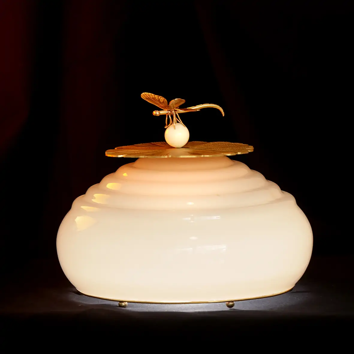 Kim Jude Lumières Microcosmos lampe upcyclée unique