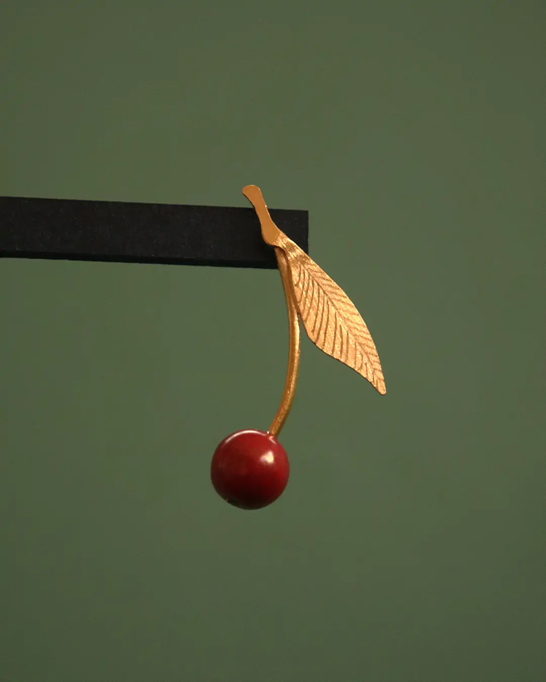 KIM JUDE Cerises boucles d'oreilles légères rouges