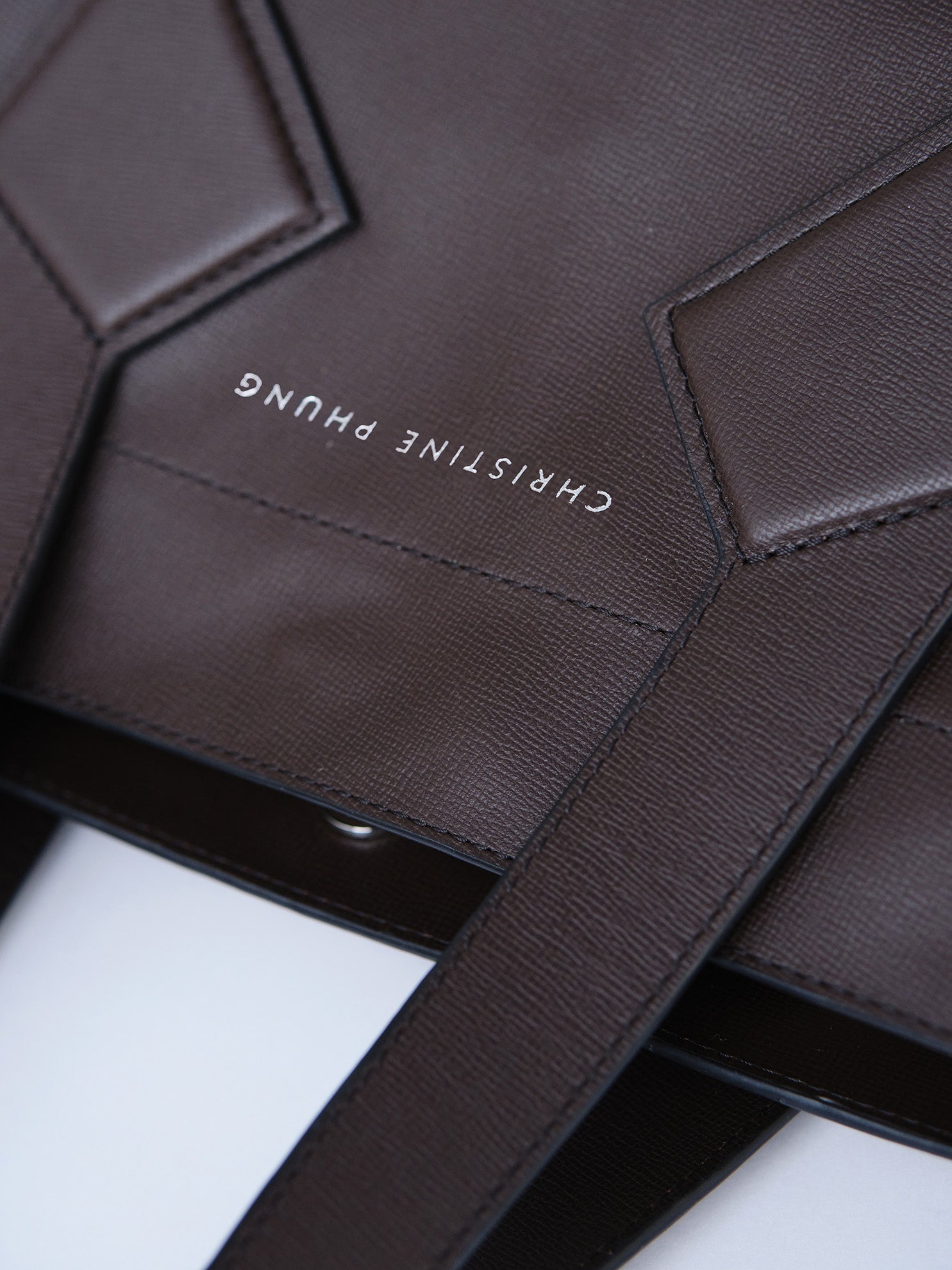 Christine Phung cabas M sac cuir moka upcyclé