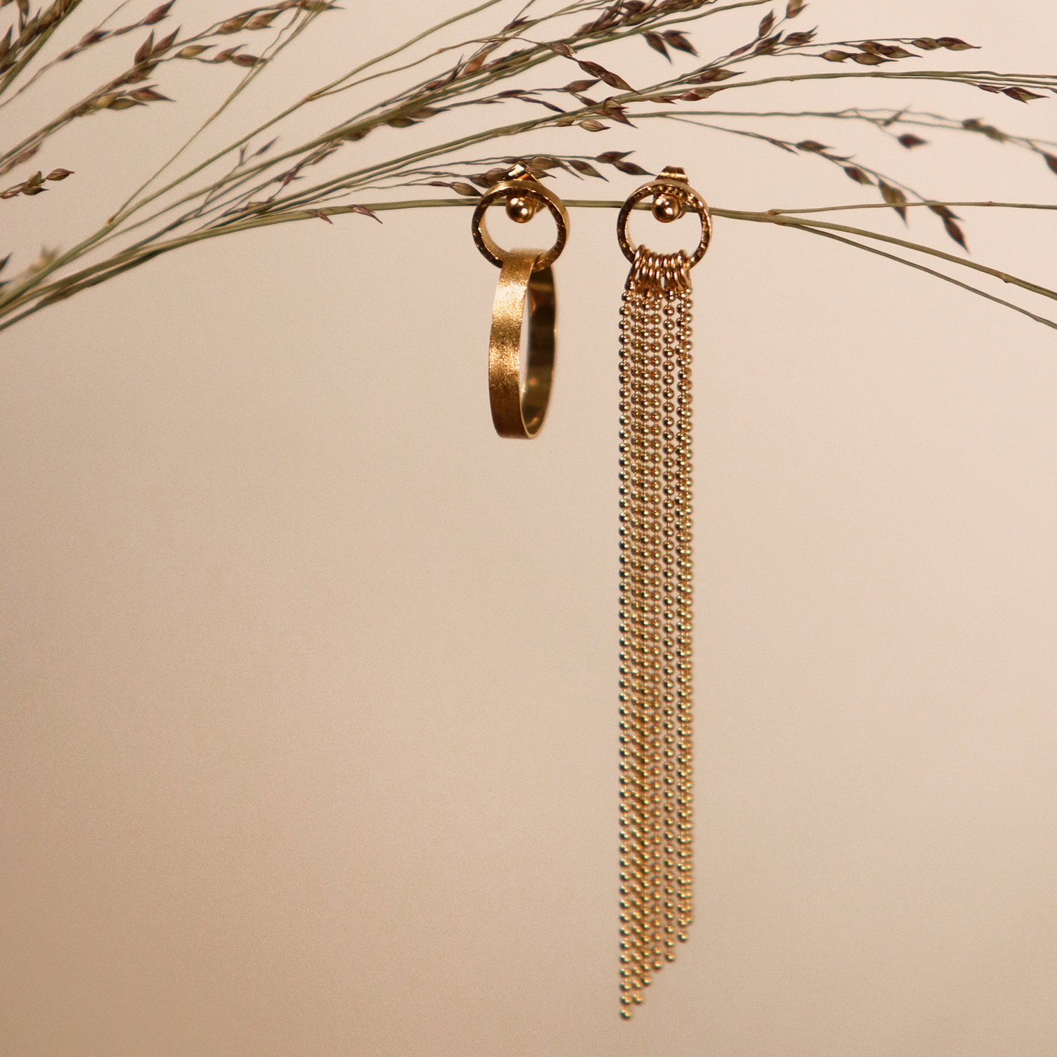 KIM JUDE Points.à.la.ligne boucles d’oreilles simples