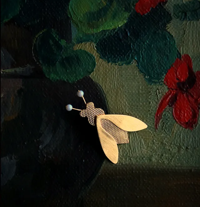 Kim Jude Fly broche fantaisie légère