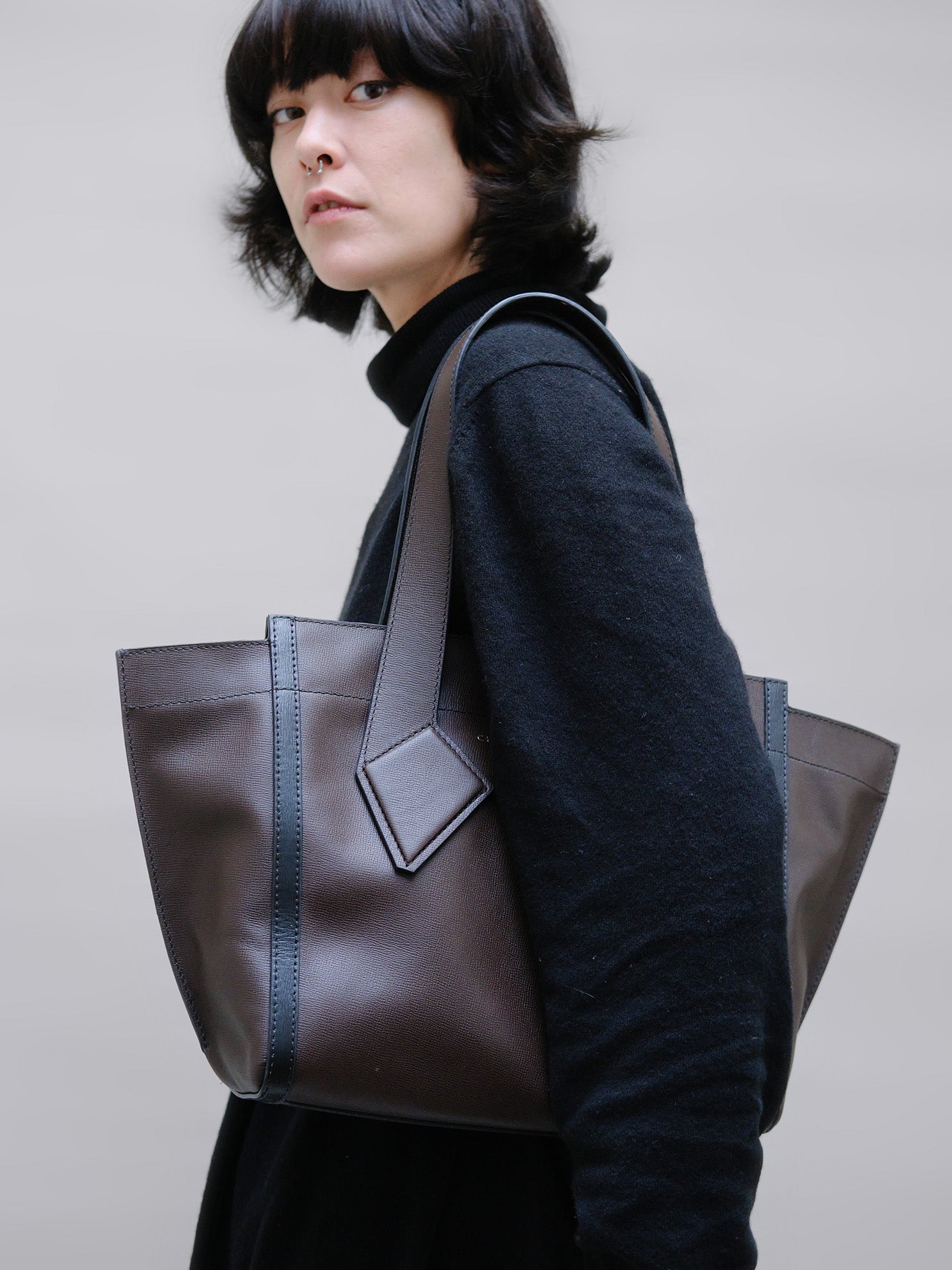 Christine Phung cabas M sac cuir moka upcyclé