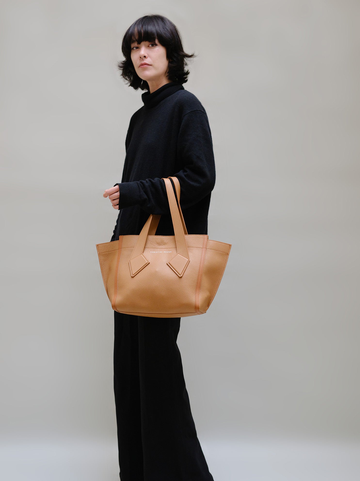 Christine Phung Sac Cabas M cabas cuir beige veau grainé