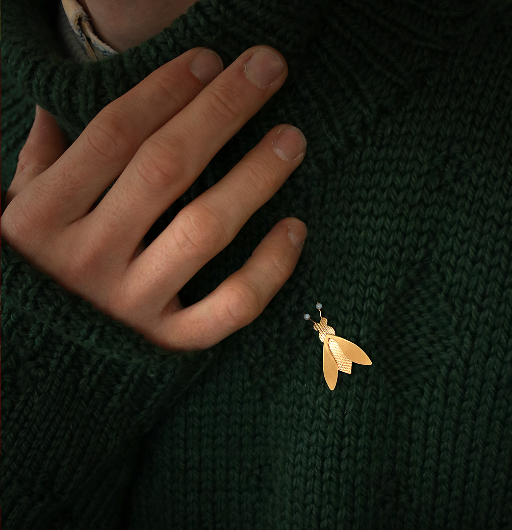 Kim Jude Fly broche fantaisie légère