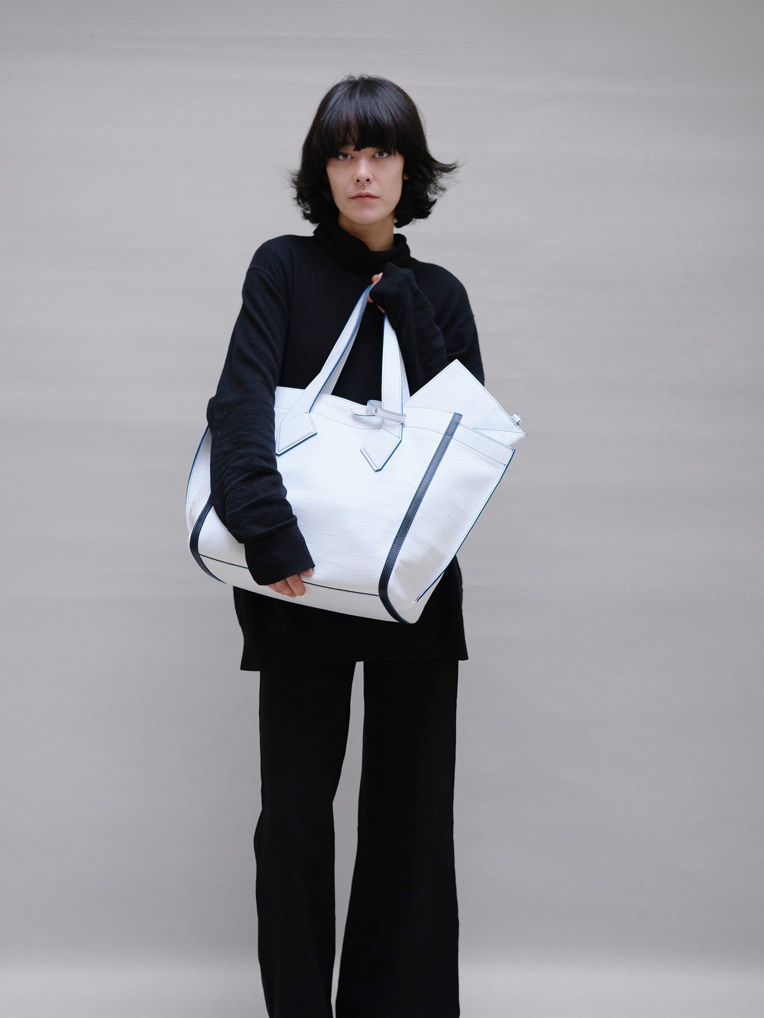 Christine Phung Sac Cabas L cabas cuir blanc croco upcyclé