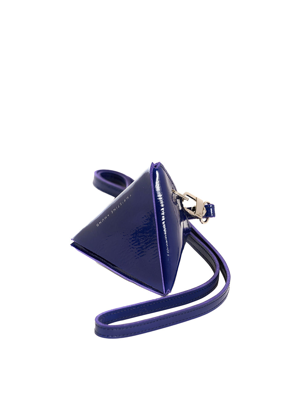 Christine Phung Berlingot pochette cuir bleu électrique