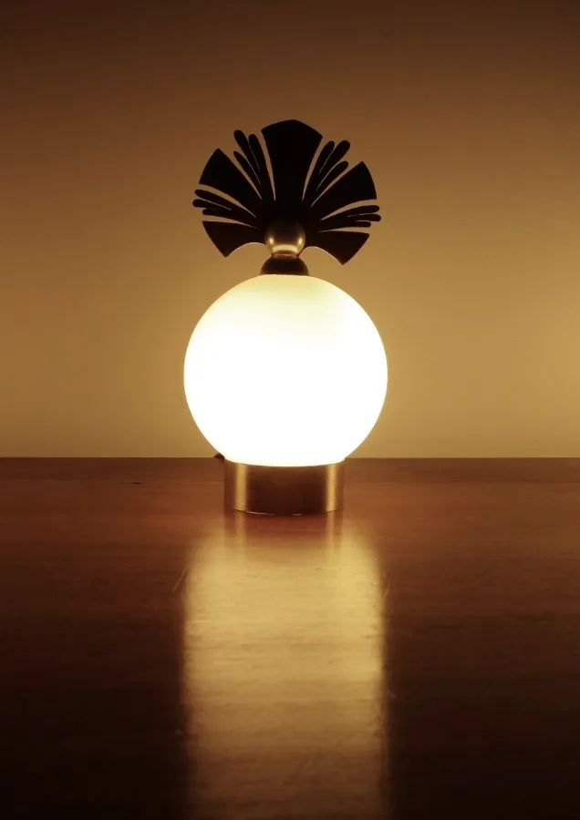 Kim Jude Botanica Lilium lampe fleur laiton upcyclé